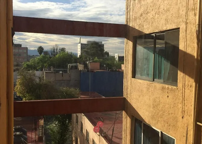 Apartment Near Everything And Some Art